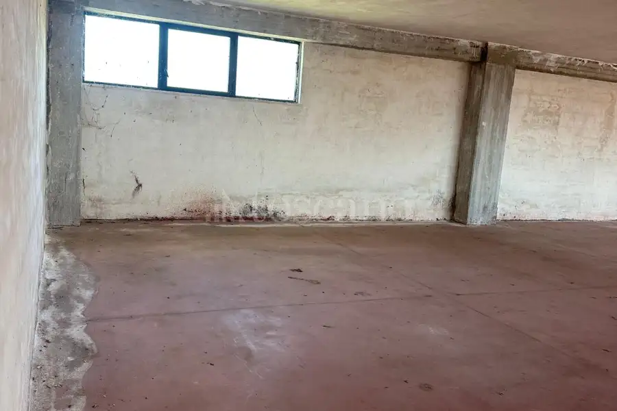 Negozio in vendita di 680 mq a €165.000 (rif. 150/2024)
