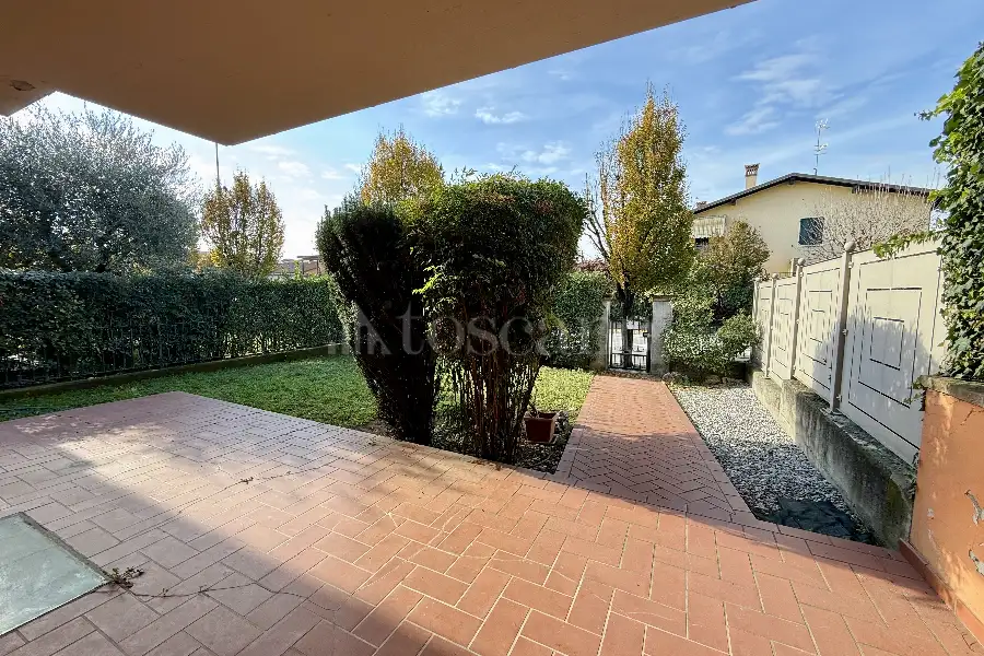Villa Bifamiliare in vendita di 254 mq a €380.000 (rif. 53/2025)