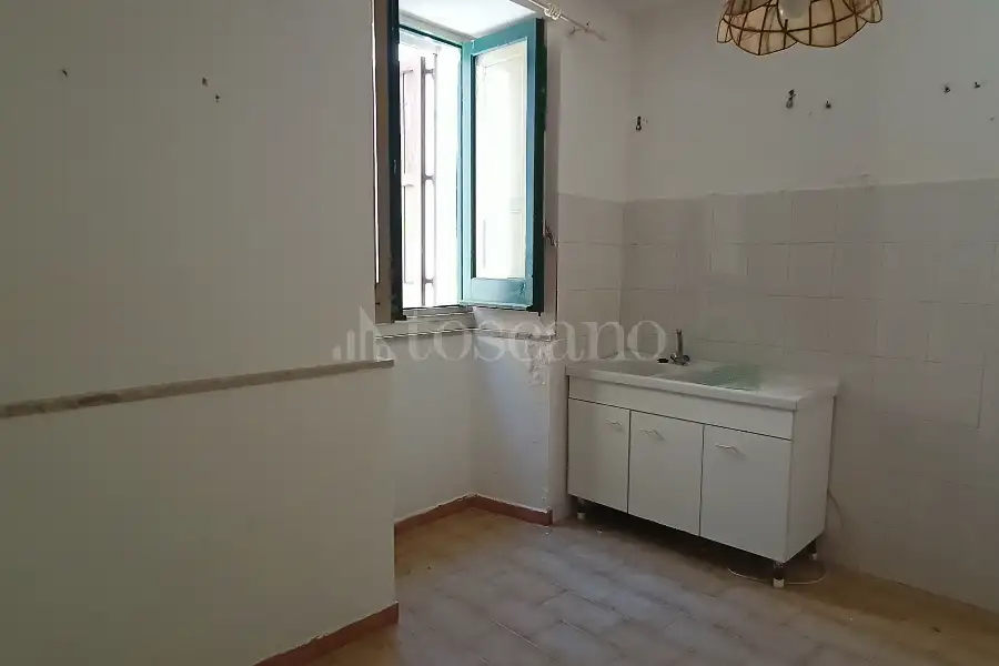 Casa in vendita di 480 mq a €450.000 (rif. 37/2026)