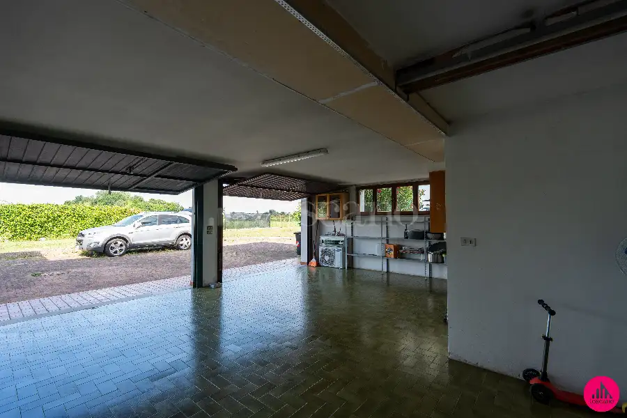 Villa in vendita di 303 mq a €499.000 (rif. 124/2026)