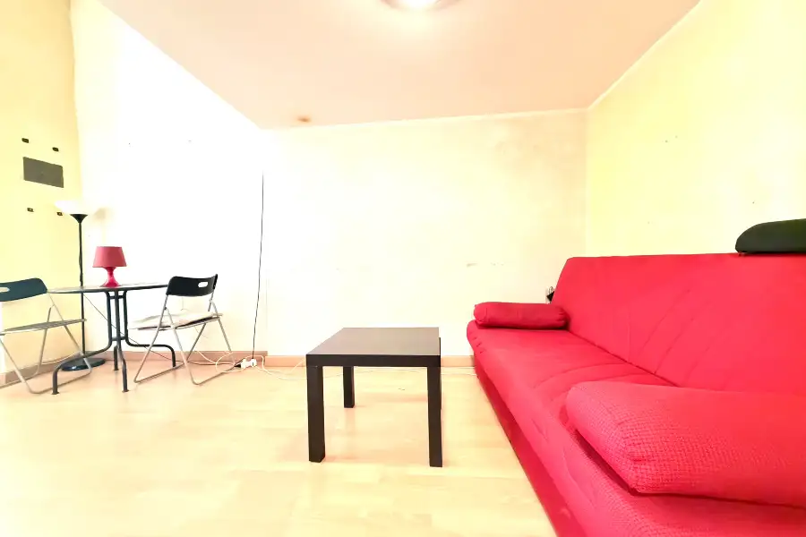 Casa in affitto di 40 mq a €900 (rif. 33/2026)