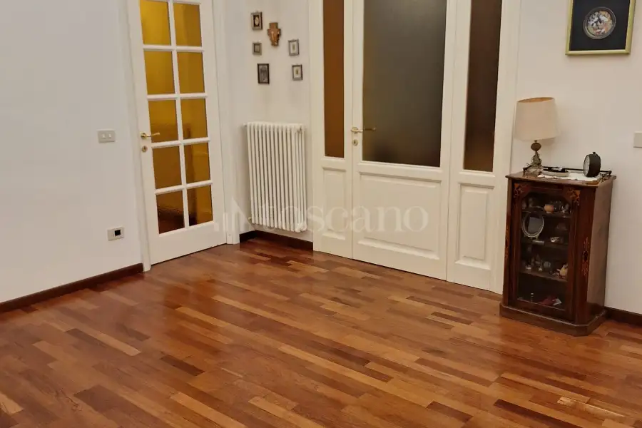 Casa in vendita di 211 mq a €890.000 (rif. 92/2025)