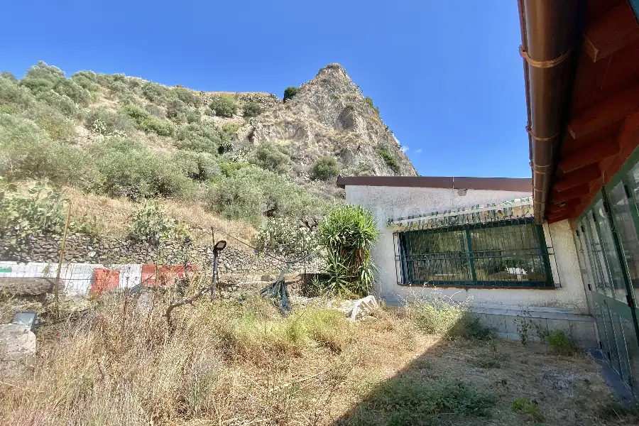 Negozio in vendita di 90 mq a €163.000 (rif. 43/2025)