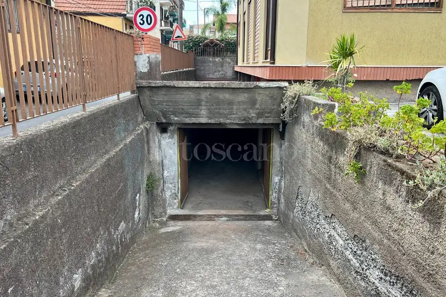 Magazzino in vendita di 90 mq a €49.000 (rif. 143/2026)
