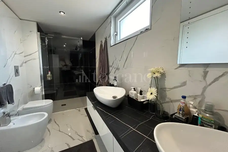 Villa in vendita di 180 mq a €599.000 (rif. 11/2026)
