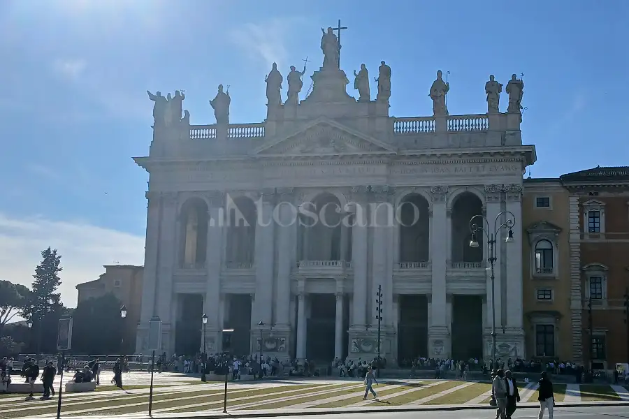 Negozio in vendita di 60 mq a €285.000 (rif. 50/2025)