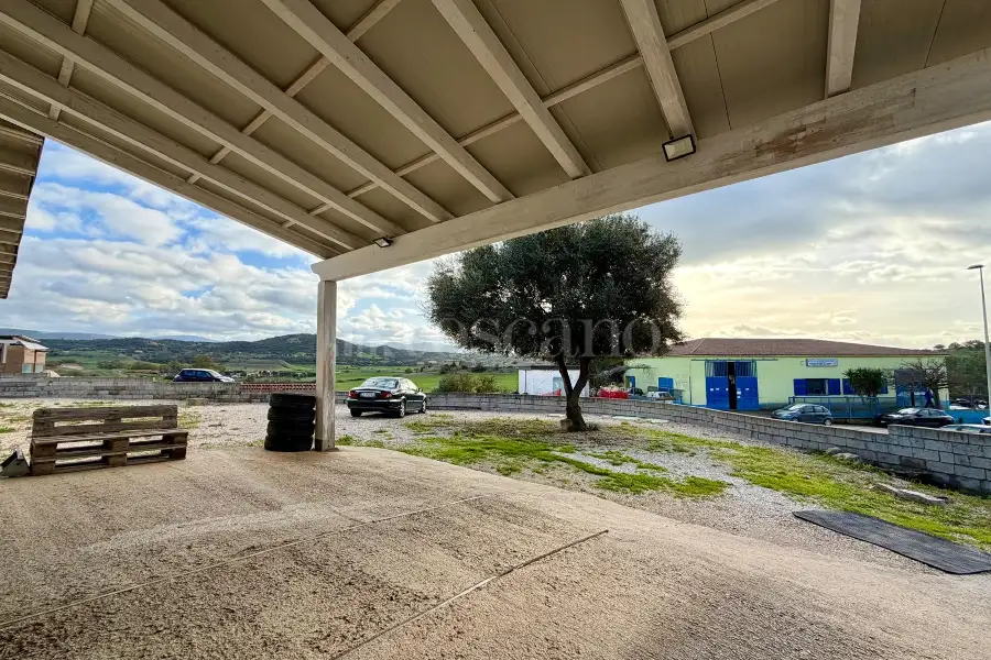 Capannone in vendita di 500 mq a €300.000 (rif. 2/2026)