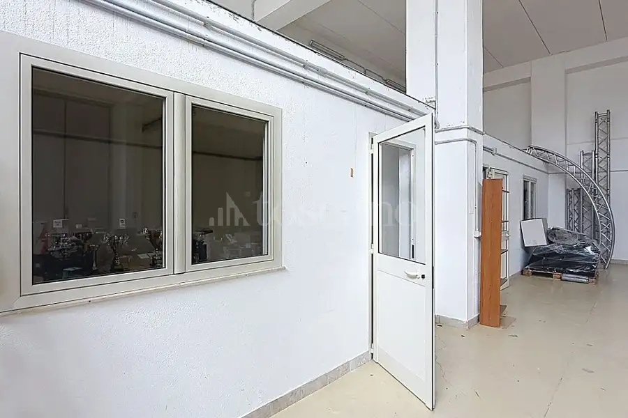 Capannone in vendita di 250 mq a €270.000 (rif. 212/2026)