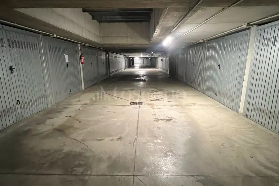 Box in vendita di 18 mq a €28.000 (rif. 11/2025)