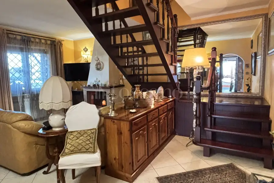 Villa in vendita di 200 mq a €495.000 (rif. 12/2026)