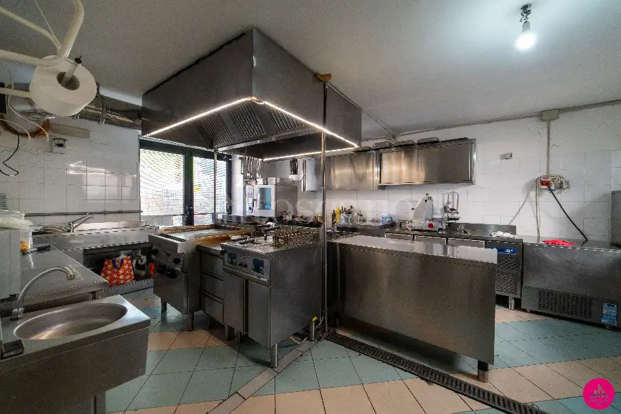Negozio in vendita di 317 mq a €265.000 (rif. 22/2025)
