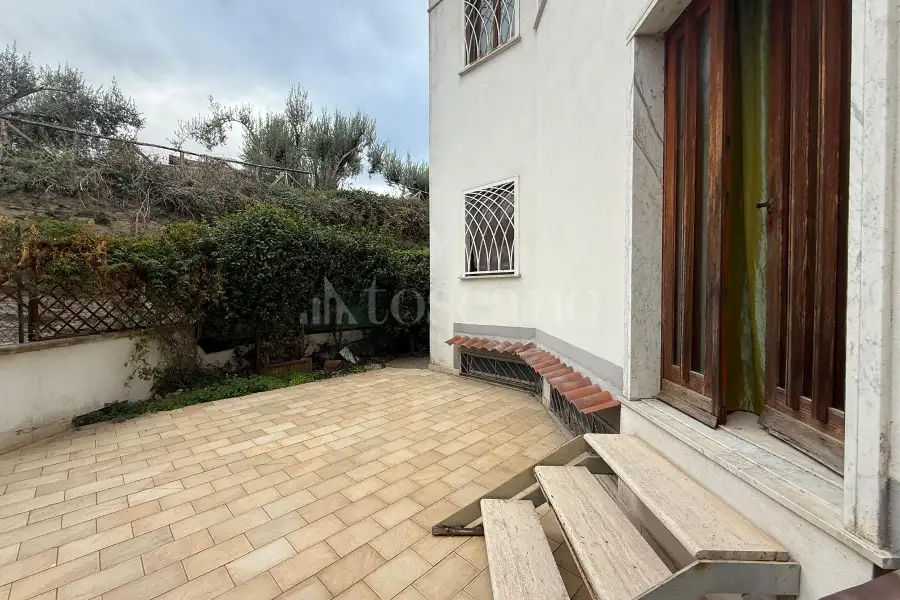 Villa Bifamiliare in vendita di 354 mq a €799.000 (rif. 13/2025)