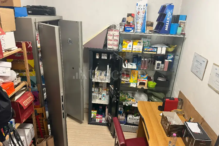 Negozio in vendita di 137 mq a €115.000 (rif. 10/2026)