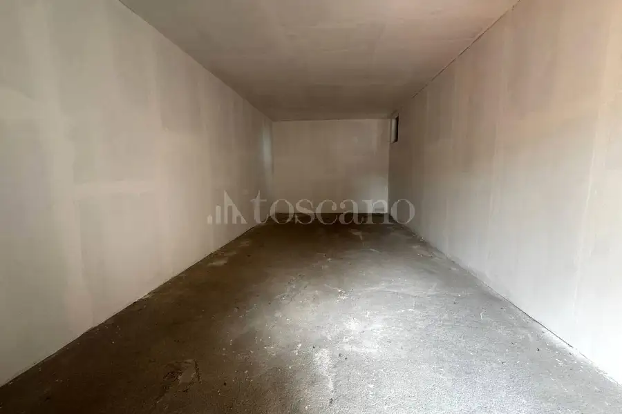 Box in vendita di 44 mq a €38.000 (rif. 185/2026)