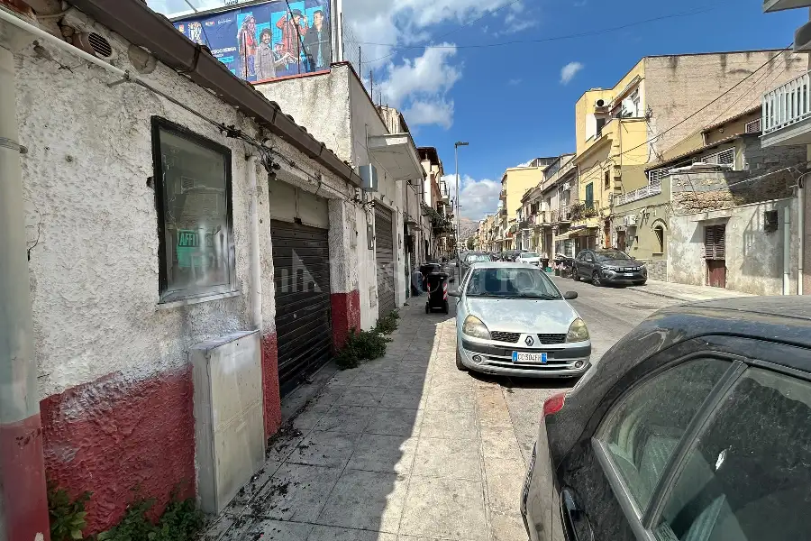 Negozio in vendita di 39 mq a €29.000 (rif. 21/2026)