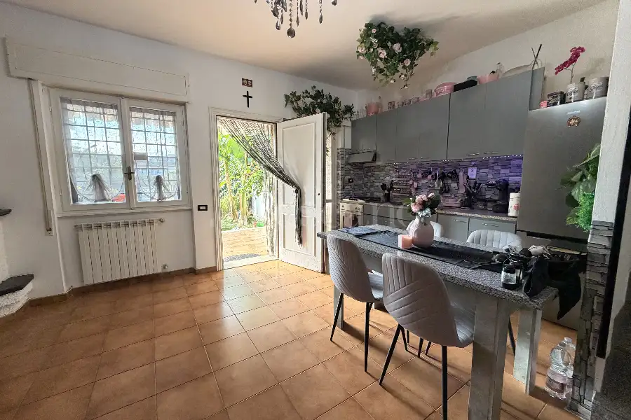 Villa Bifamiliare in vendita di 85 mq a €119.000 (rif. 51/2026)