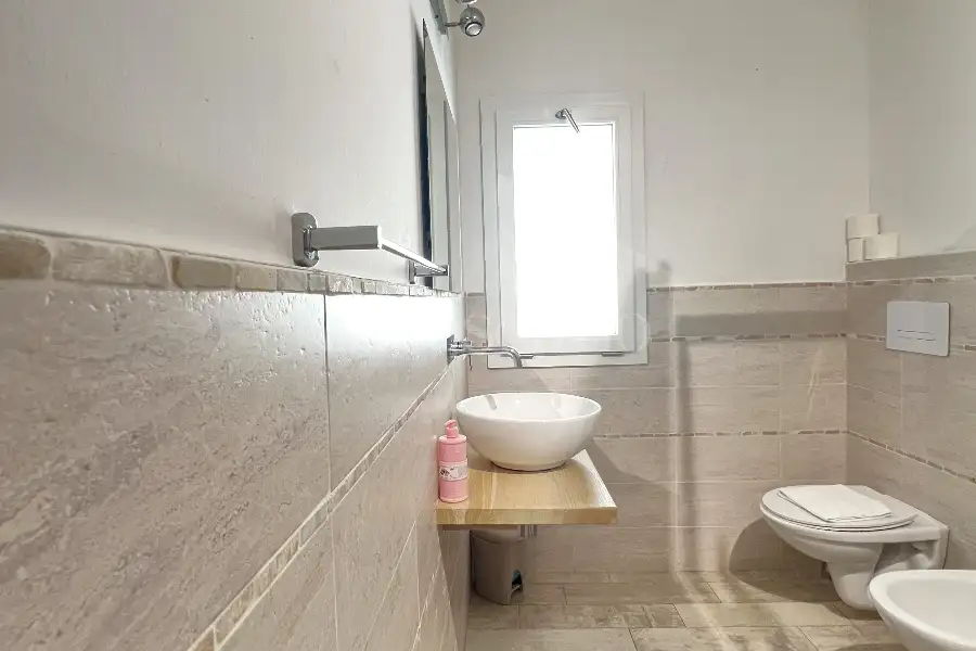 Casa Indipendente in vendita di 200 mq a €770.000 (rif. 37/2026)