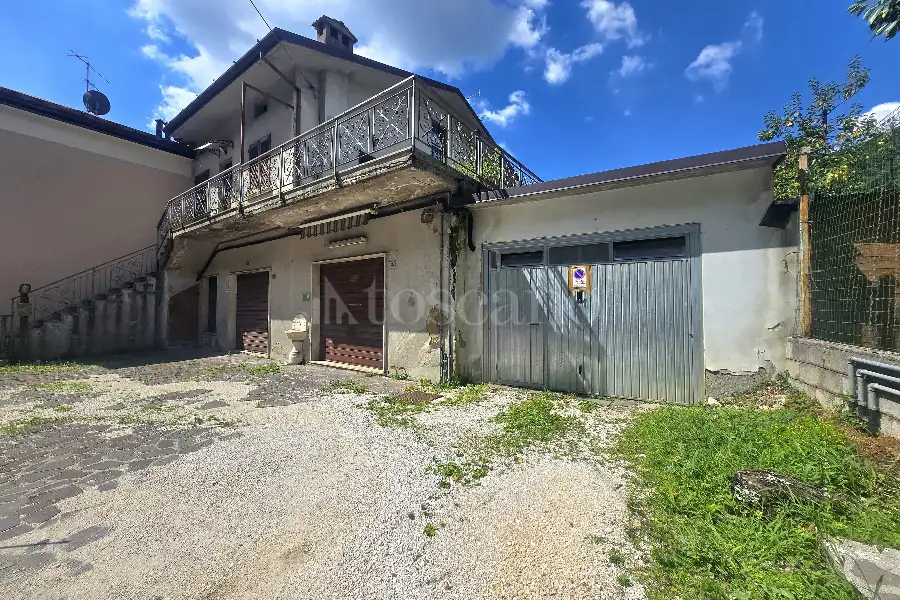 Casa Indipendente in vendita di 350 mq a €163.000 (rif. 30/2025)