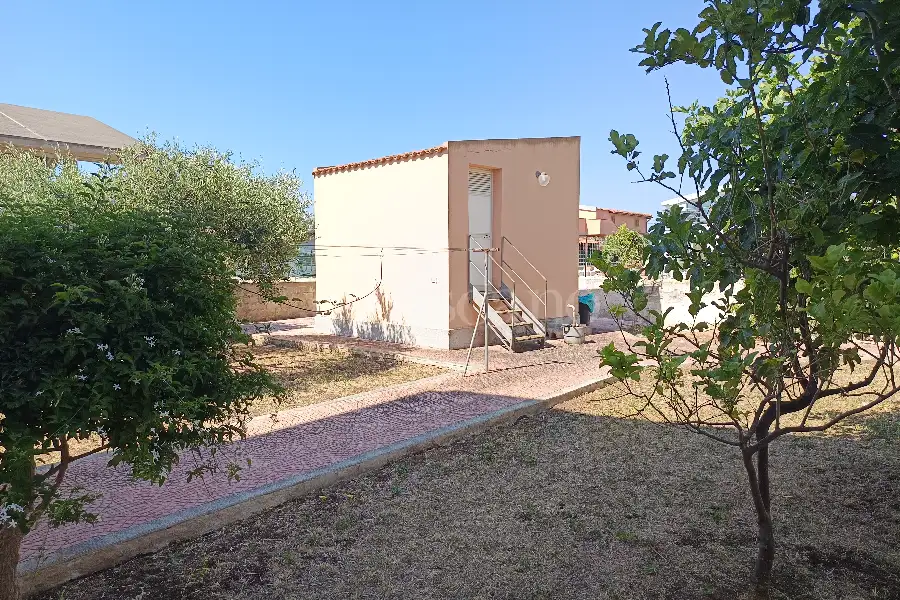 Villa in vendita di 470 mq a €698.000 (rif. 76/2026)