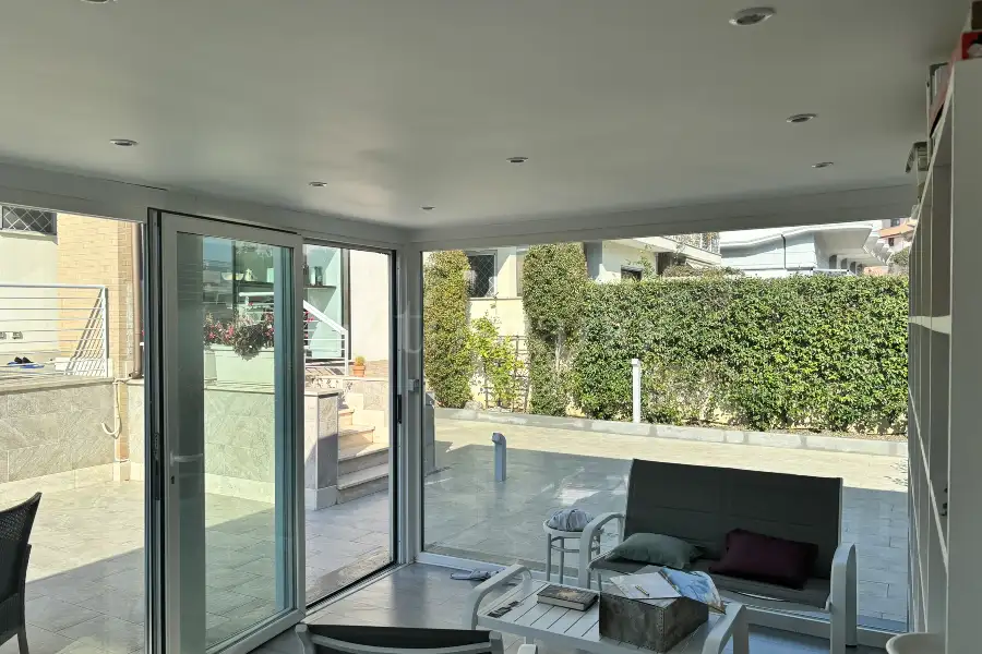 Villa Plurifamiliare in vendita di 250 mq a €1.050.000 (rif. 14/2026)