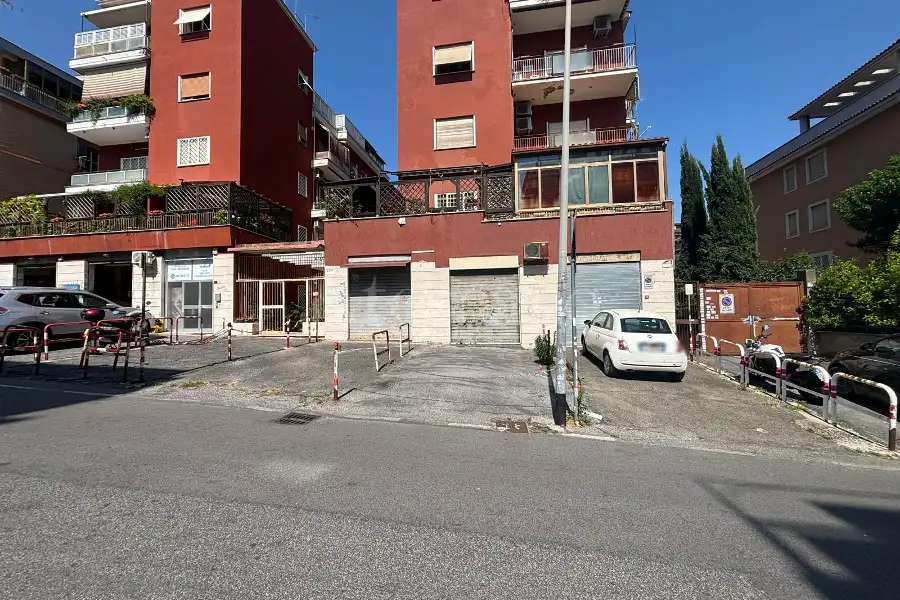 Negozio in vendita di 31 mq a €119.000 (rif. 13/2026)