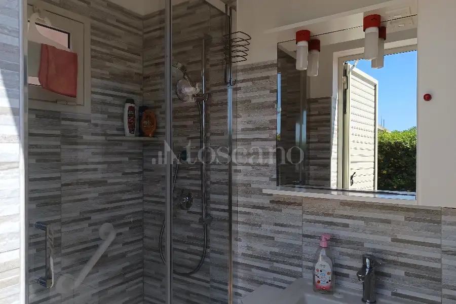 Villa in vendita di 470 mq a €698.000 (rif. 76/2026)