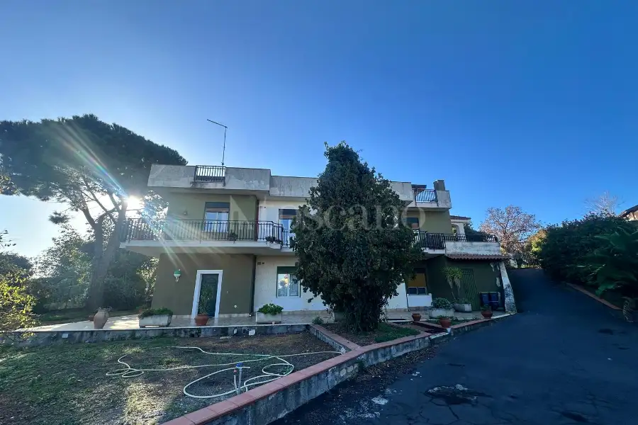 Villa Bifamiliare in vendita di 180 mq a €265.000 (rif. 217/2025)