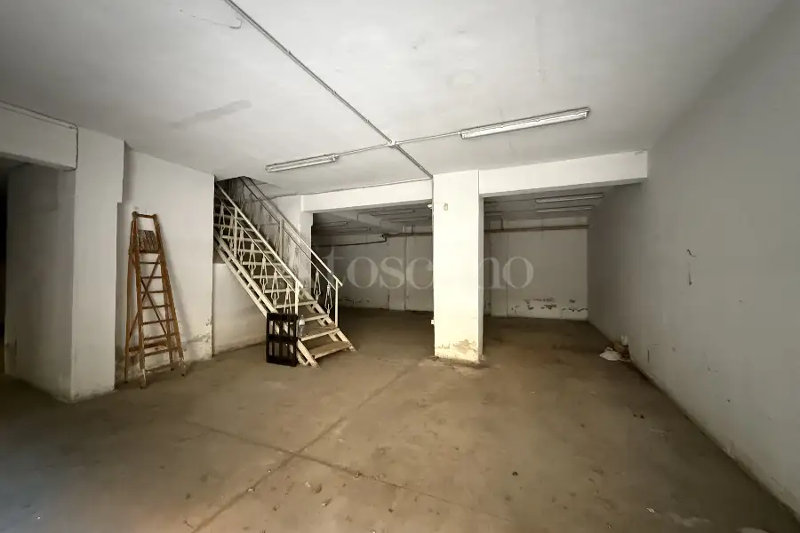Garage in vendita di 200 mq a €95.000 (rif. 8/2025)