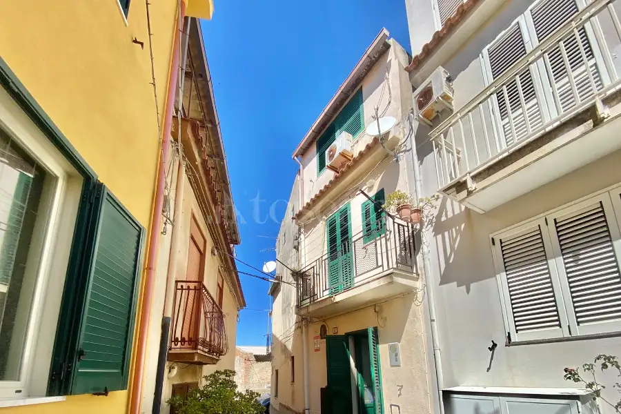 Casa Indipendente in vendita di 76 mq a €40.000 (rif. 66/2026)