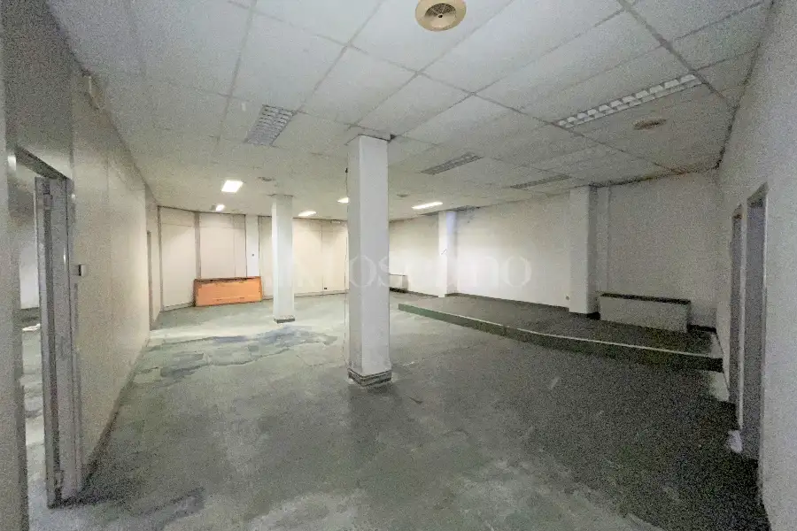 Magazzino in vendita di 820 mq a €620.000 (rif. 25/2026)