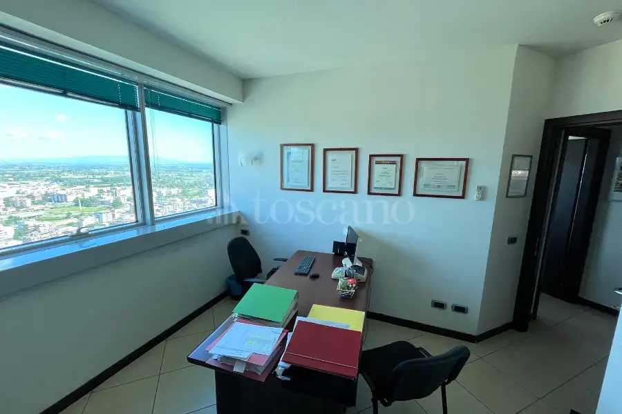 Ufficio in vendita di 80 mq a €220.000 (rif. 65/2024)