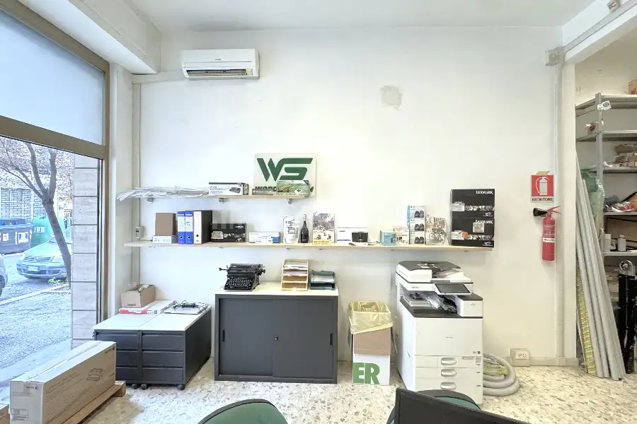 Negozio in vendita di 44 mq a €57.000 (rif. 22/2026)