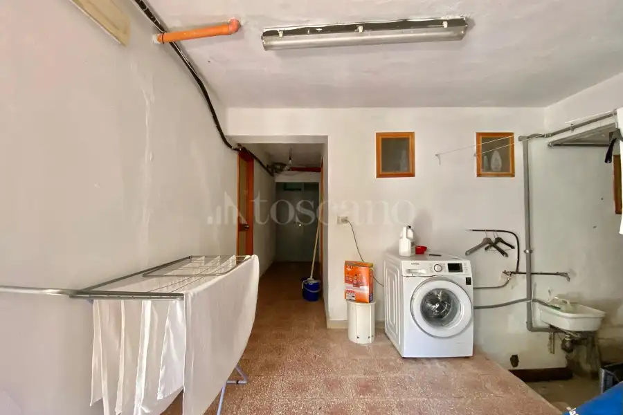 Agriturismo in vendita di 600 mq a €1.750.000 (rif. 13/2026)