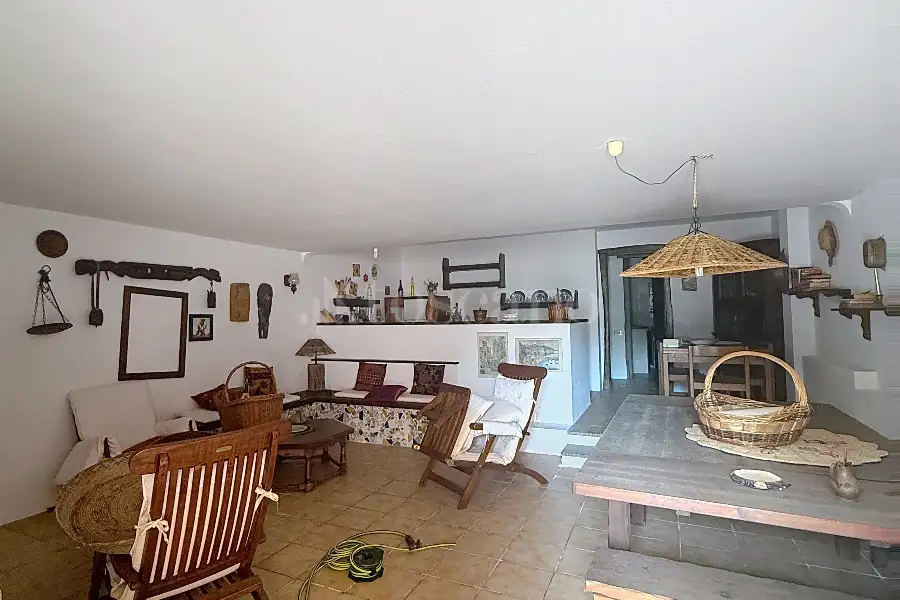 Villino a Schiera in vendita di 350 mq a €235.000 (rif. 96/2025)
