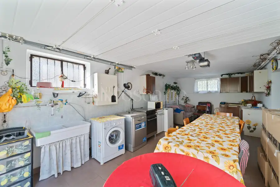 Villa in vendita di 350 mq a €880.000 (rif. 25/2025)