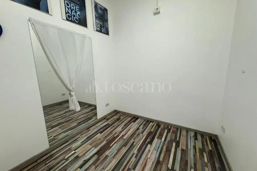 Negozio in affitto di 104 mq a €4.000 (rif. 13/2026)