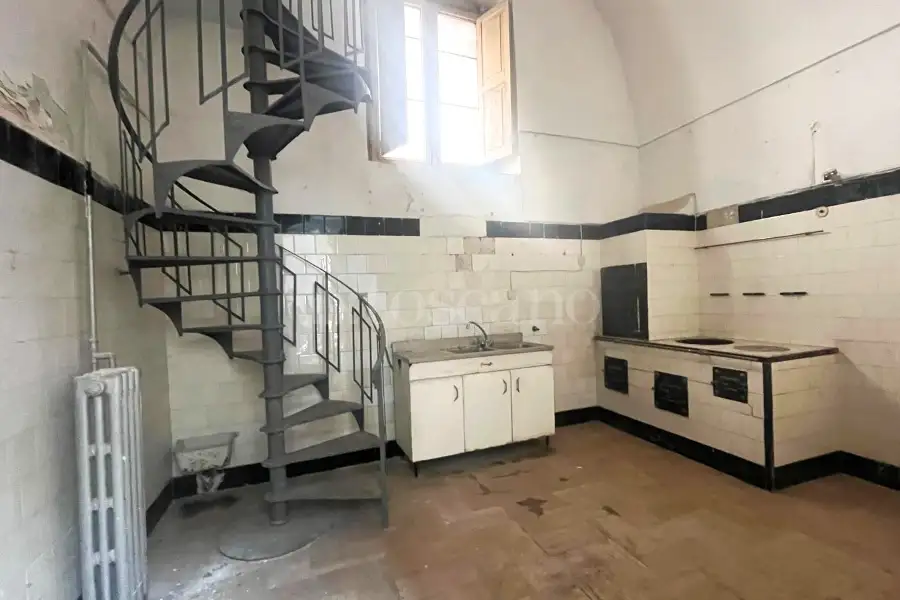 Casa Indipendente in vendita di 600 mq a €150.000 (rif. 21/2026)