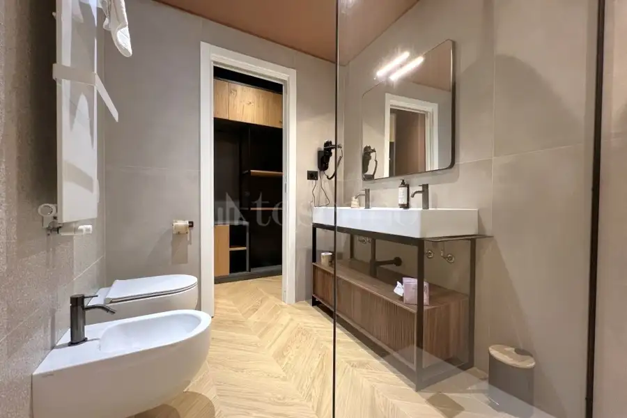 Albergo in vendita di 2.700 mq a €6.700.000 (rif. 15/2024)