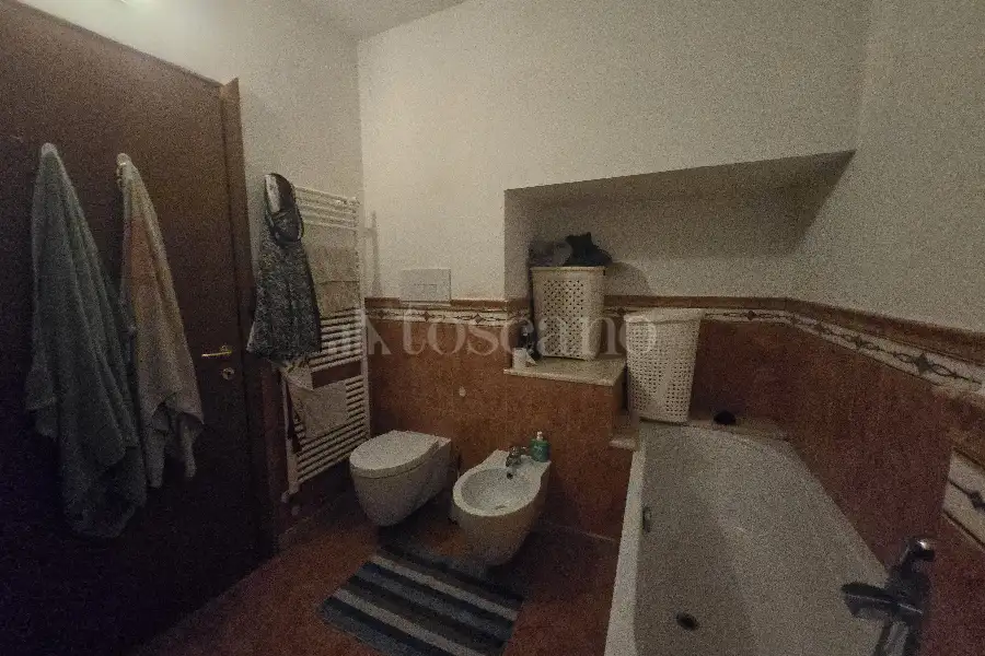 Casa Indipendente in vendita di 410 mq a €615.000 (rif. 40/2025)