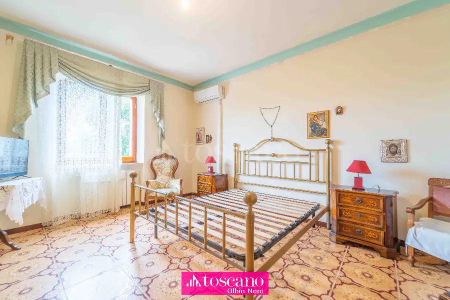 Palazzo in vendita di 240 mq a €700.000 (rif. 62/2025)