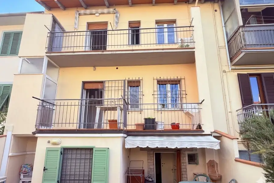 Casa Indipendente in vendita di 220 mq a €540.000 (rif. 24/2026)