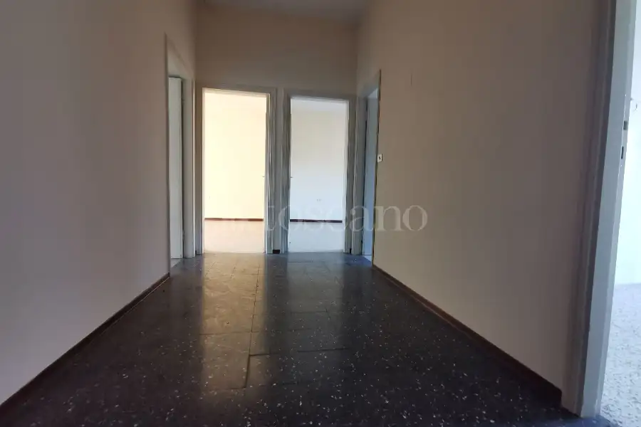 Palazzo in vendita di 510 mq a €240.000 (rif. 39/2026)