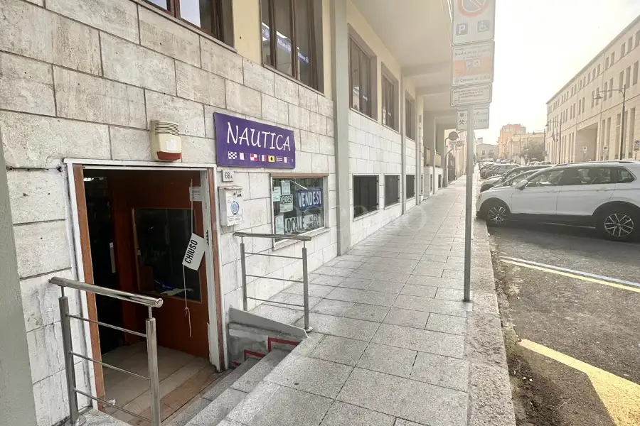 Negozio in vendita di 143 mq a €385.000 (rif. 22/2025)