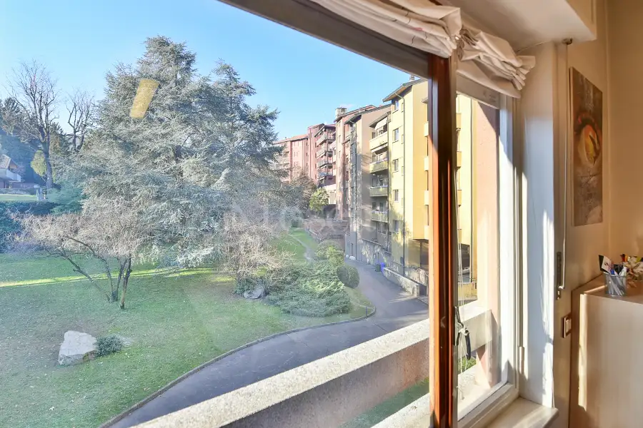 Ufficio in affitto di 85 mq a €1.300 (rif. 54/2025)