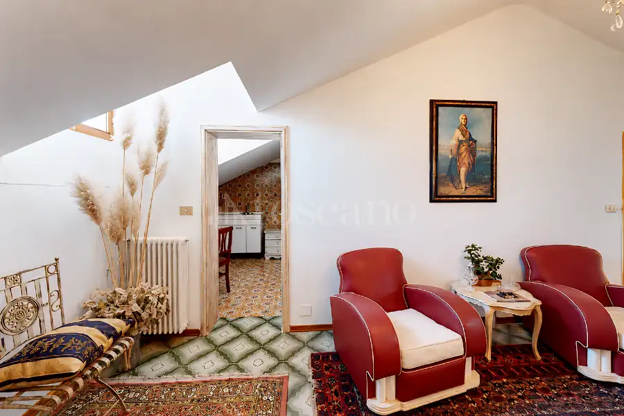 Villa in vendita di 364 mq a €599.000 (rif. 10/2026)