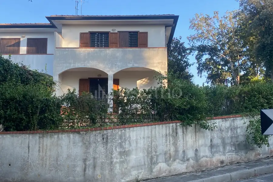 Villa in vendita di 120 mq a €240.000 (rif. 7/2025)