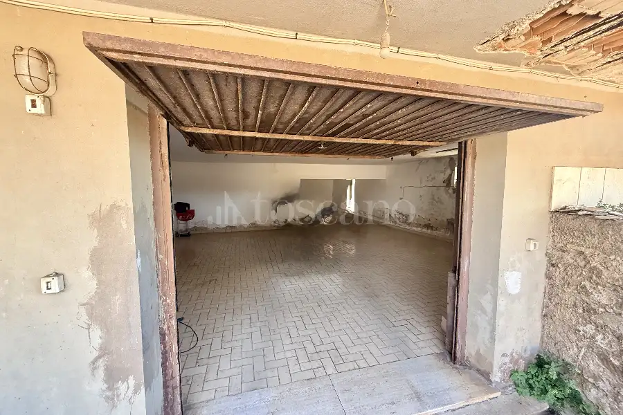 Casa Indipendente in vendita di 254 mq a €299.000 (rif. 81/2026)