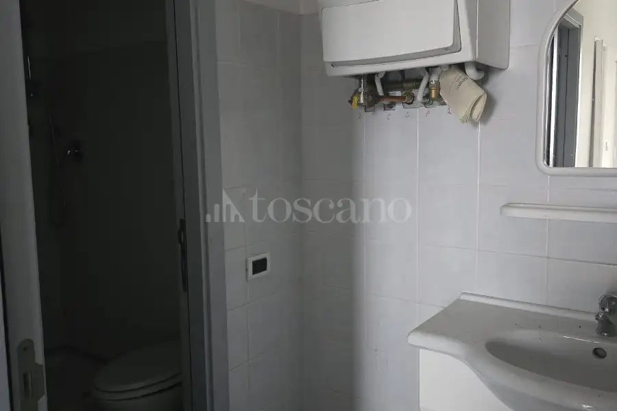 Negozio in affitto di 132 mq a €1.100 (rif. 16/2026)