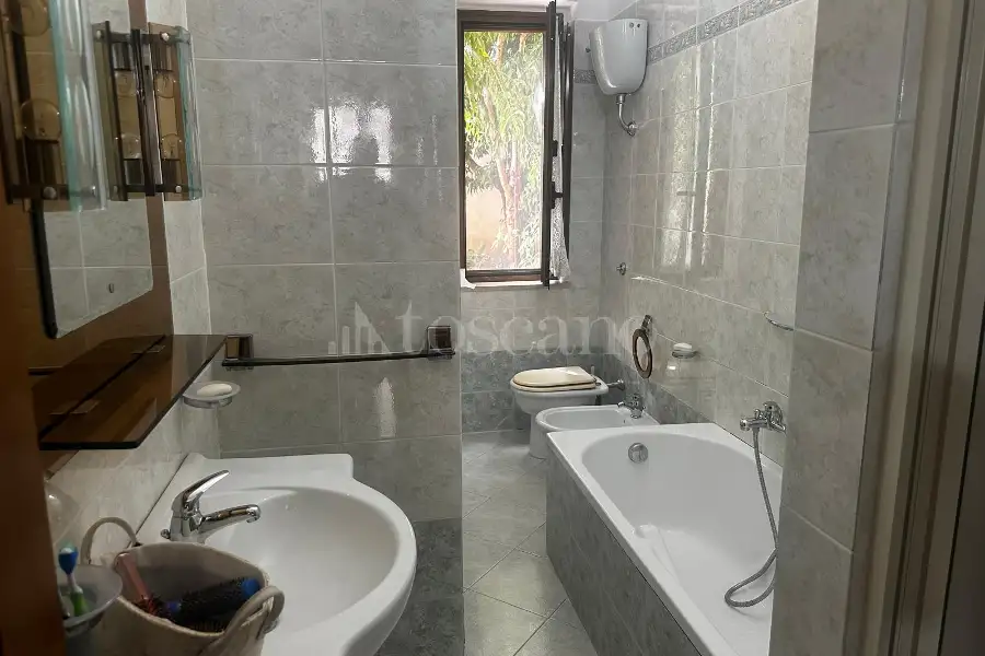 Casa Indipendente in vendita di 255 mq a €225.000 (rif. 87/2026)