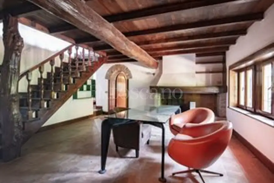 Casale in vendita di 450 mq a €450.000 (rif. 22/2026)